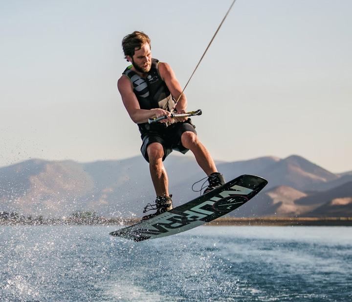 Wakeboarding in Graz - Hochwertige Ausrüstung und Wakeboards in der Steiermark